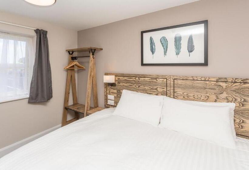 בית מלון כפרי Smugglers Cove, Clacton On Sea By Marston's Inns