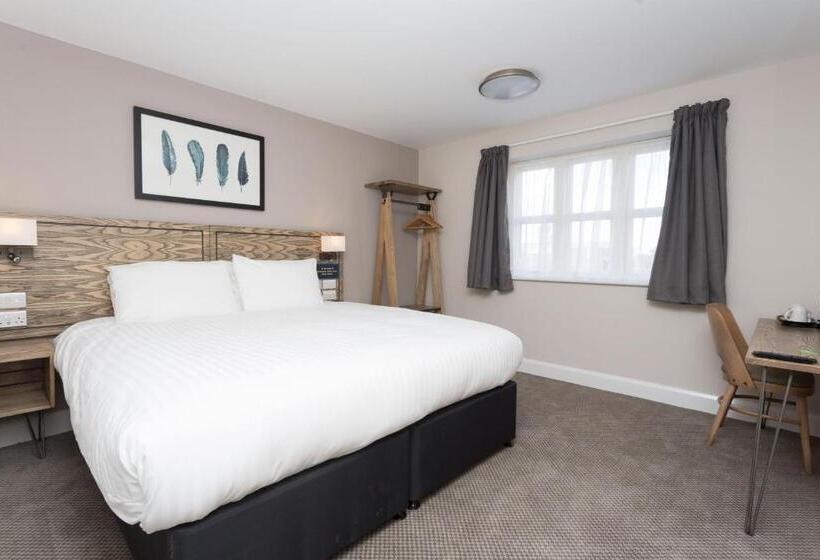 בית מלון כפרי Smugglers Cove, Clacton On Sea By Marston's Inns