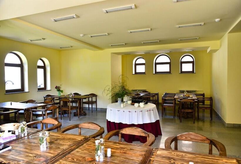 호텔 Vanatun Monastery Stay