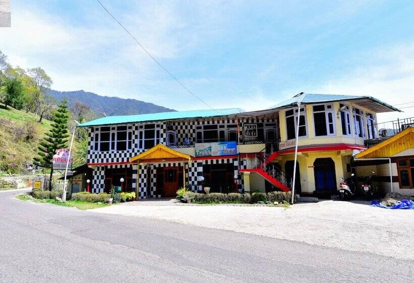 Oyo 35518 Hotel Trekkers Nest