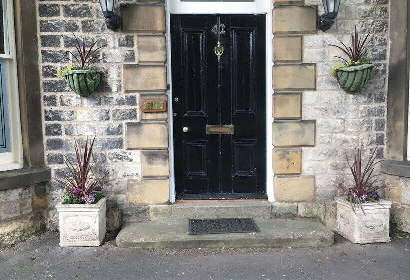 펜션 Cawthorne House