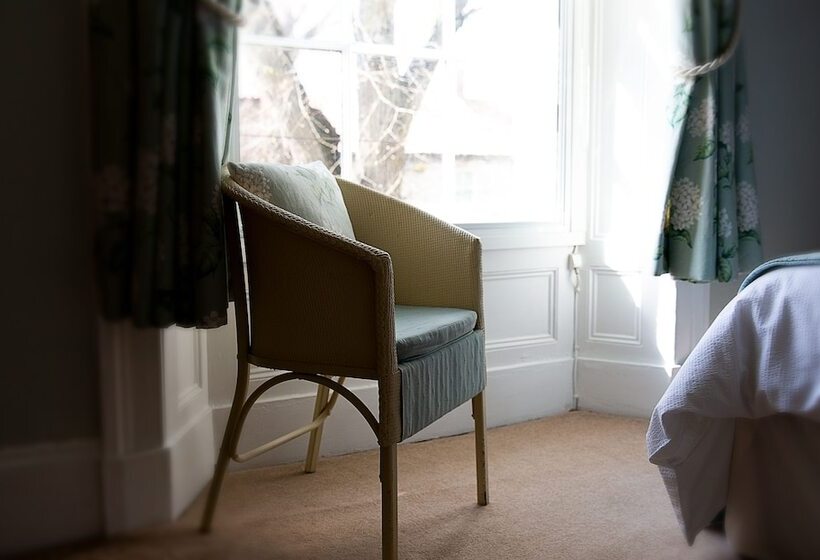 펜션 Cawthorne House