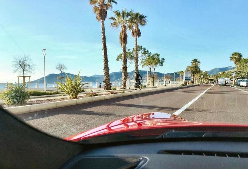 פנסיון Villa Colina