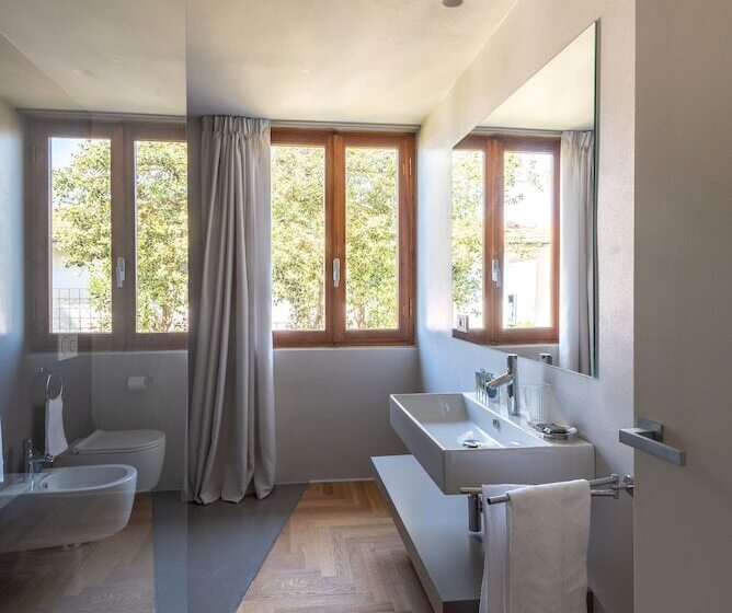 مبيت وإفطار Villa Curiel