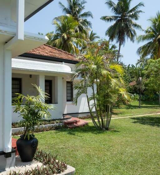 Отель Abode Ahangama