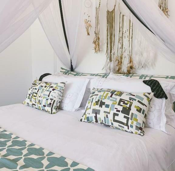 Отель Abode Ahangama