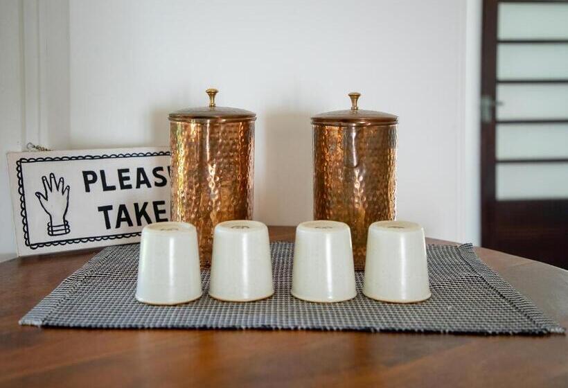 Отель Abode Ahangama