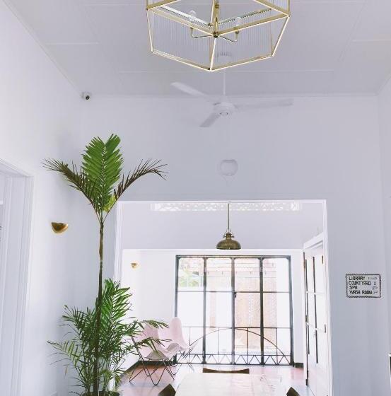 Отель Abode Ahangama