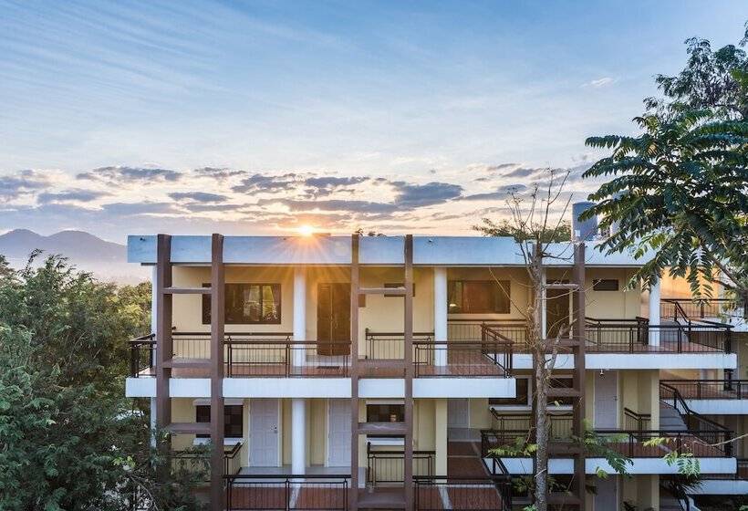 호텔 Chiangrai Lake Hill