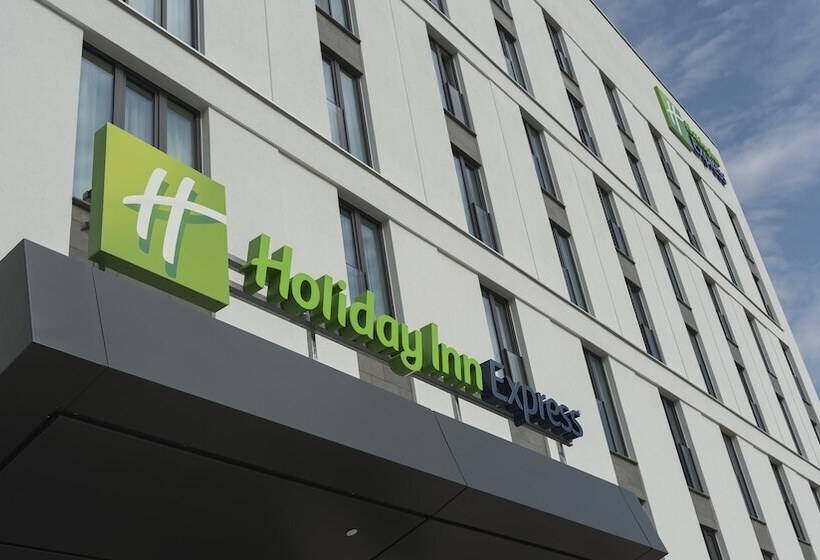 호텔 Holiday Inn Express Wiesbaden, An Ihg