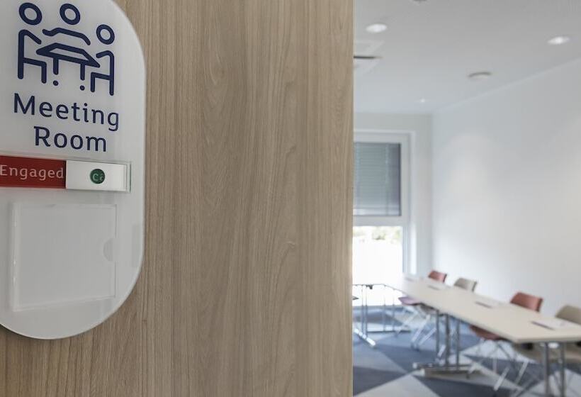 호텔 Holiday Inn Express Wiesbaden, An Ihg