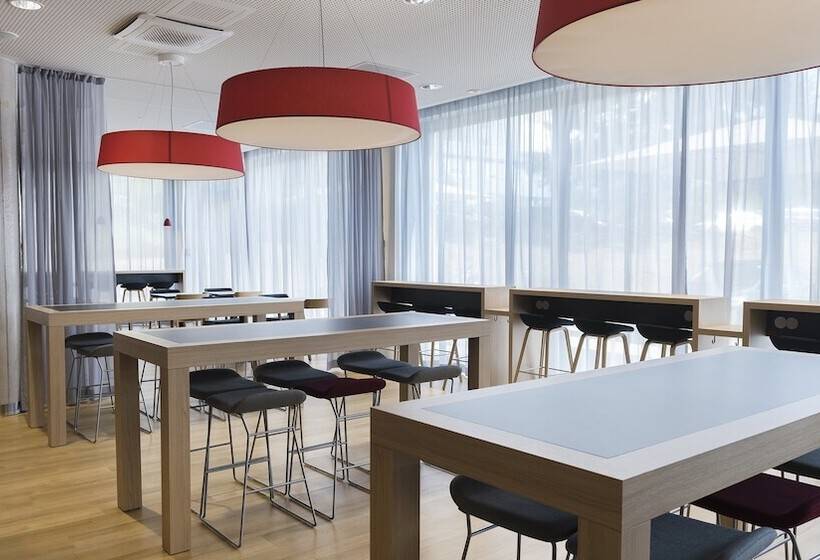 호텔 Holiday Inn Express Wiesbaden, An Ihg