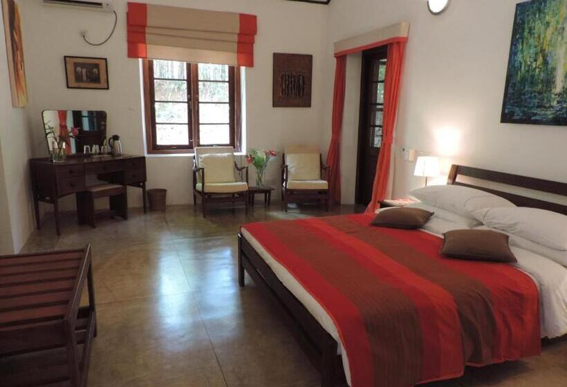 ホテル Rosyth Estate House