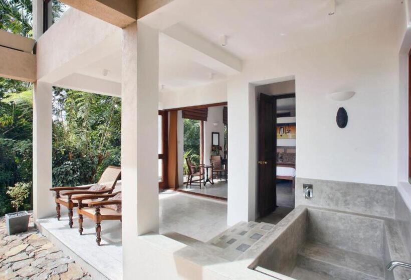 ホテル Rosyth Estate House