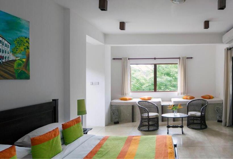 ホテル Rosyth Estate House