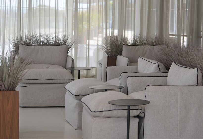 Longevity Health & Wellness Hotel   Adults Only