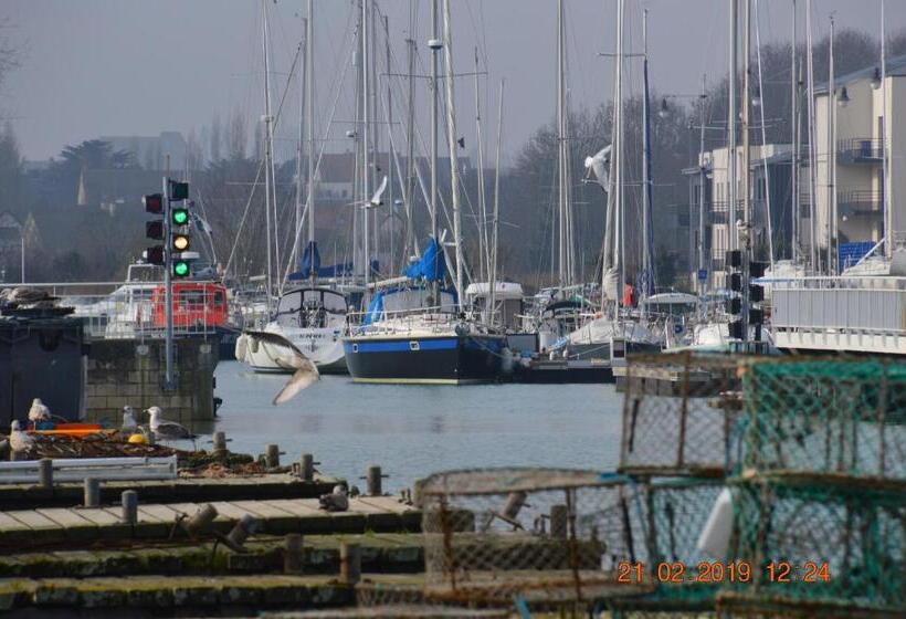 住宿加早餐  Joyeux Reveil