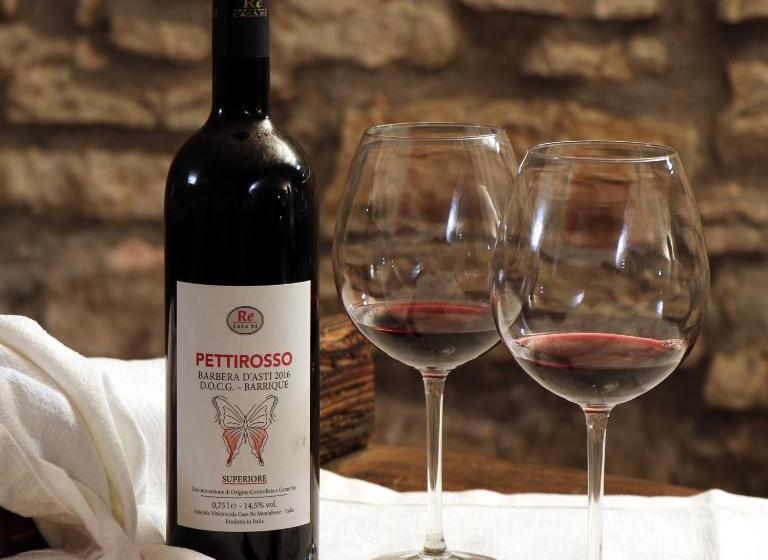 Casa Re   B&b E Vino A Montabone