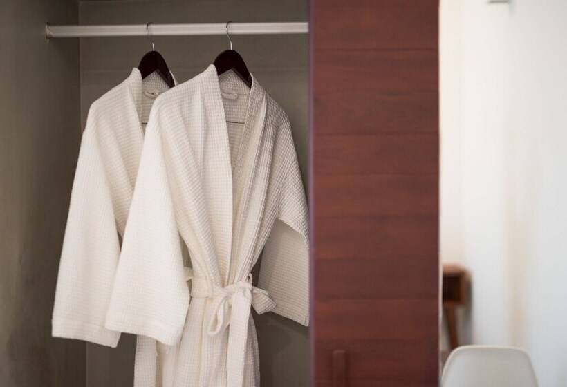 هتل Molito Blanc Postel