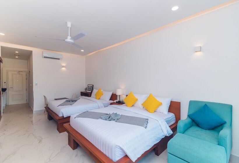 هتل Molito Blanc Postel