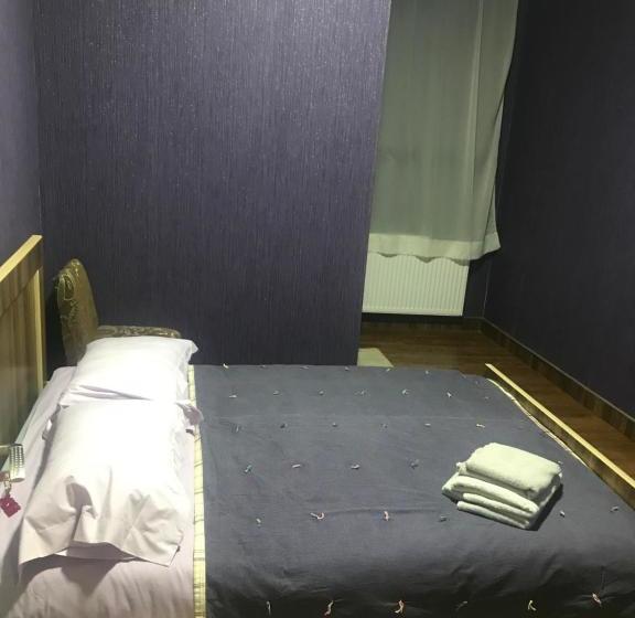 پانسیون Dream House