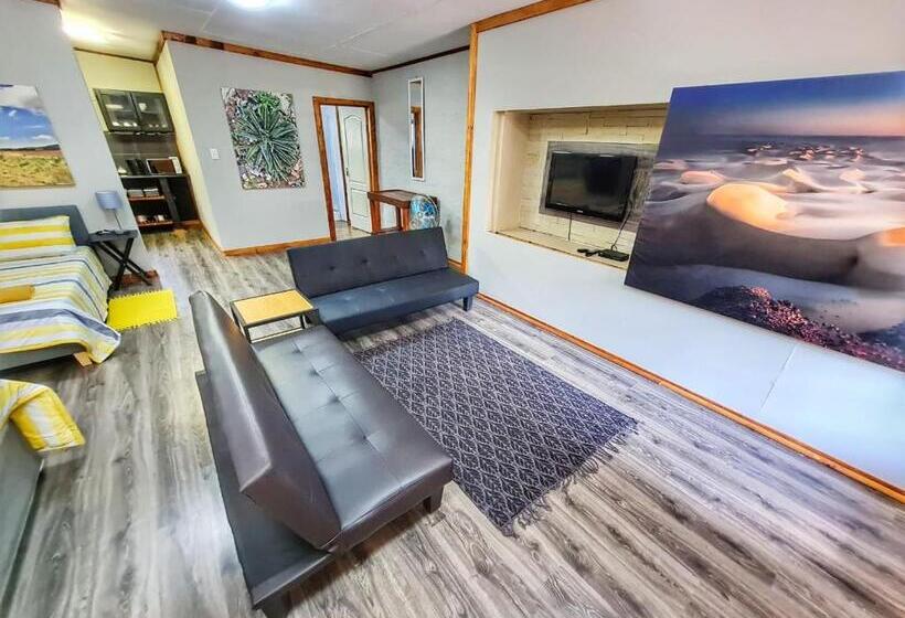 Пансион The Elements