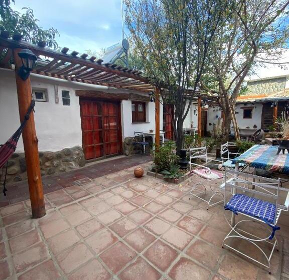 ユースホステル Hostal Tierra Andina Cafayate
