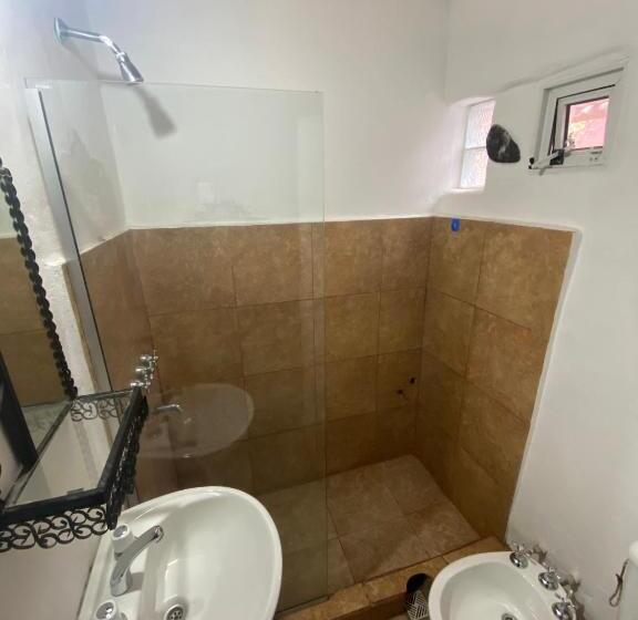 ユースホステル Hostal Tierra Andina Cafayate