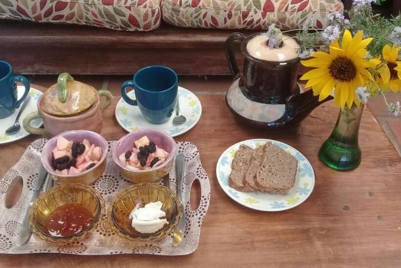 Bed and Breakfast Varuna  En La Casa De Nanda