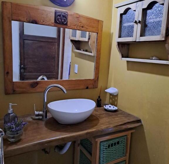 Bed and Breakfast Varuna  En La Casa De Nanda