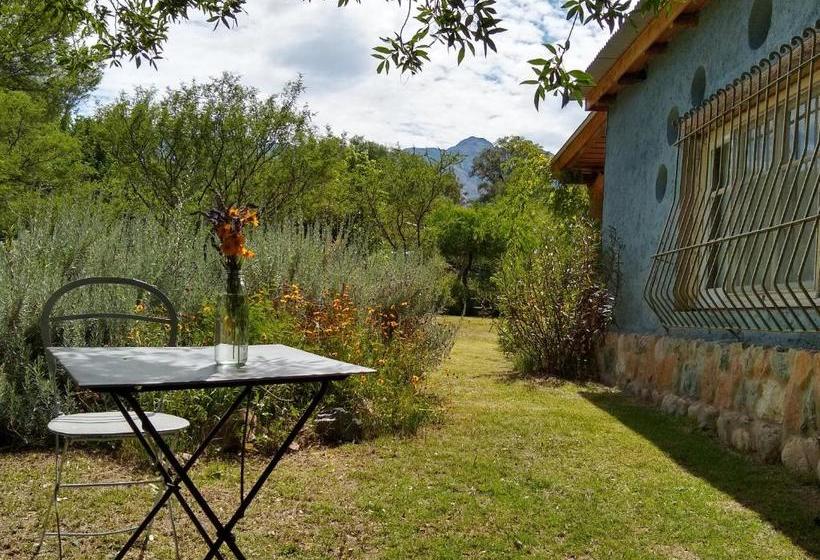 Bed and Breakfast Varuna  En La Casa De Nanda