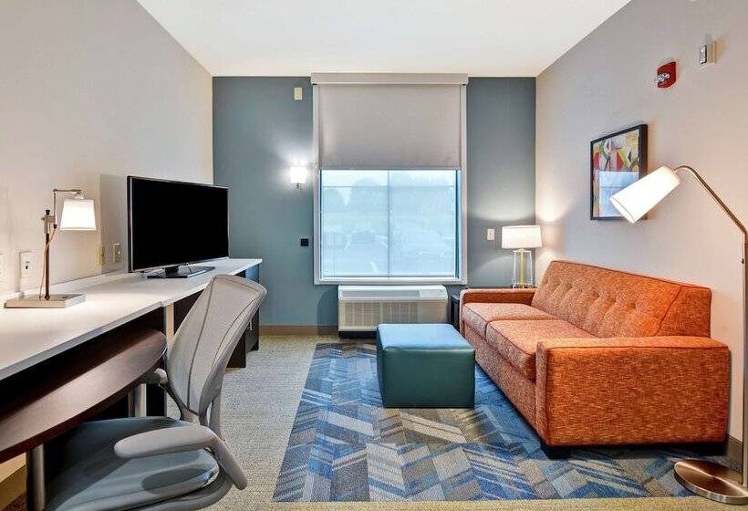 هتل Home2 Suites By Hilton Madison Huntsville Airport