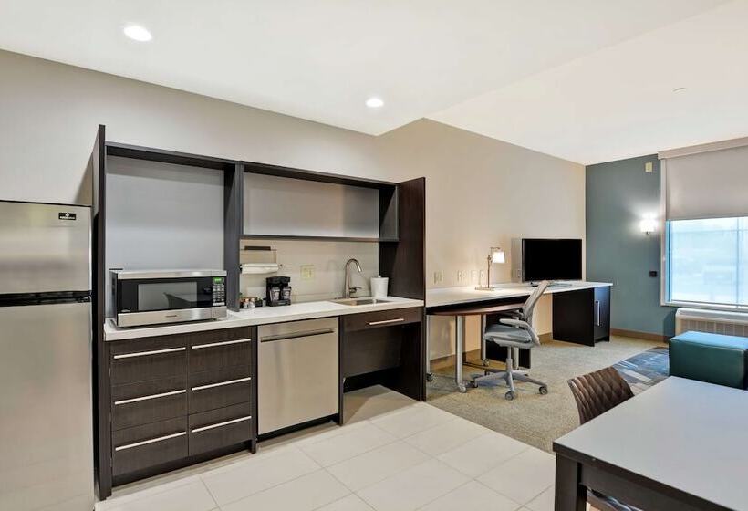 هتل Home2 Suites By Hilton Madison Huntsville Airport