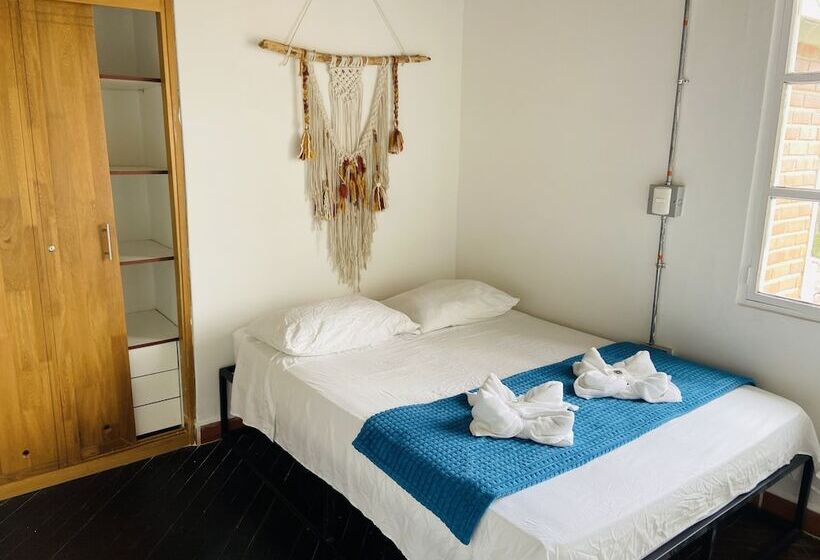 בית מלון כפרי La Madriguera