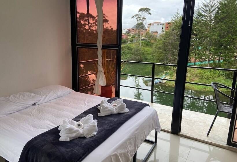 בית מלון כפרי La Madriguera