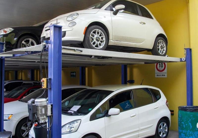 ホテル Lira Solo Adultos