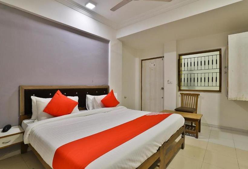 Oyo 30714 Hotel Krishna