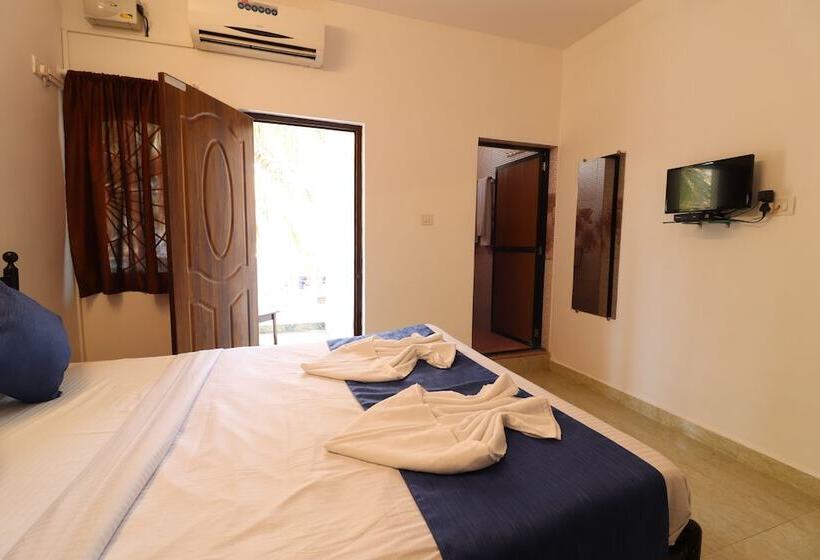 Пансион Elvins Place By Amm