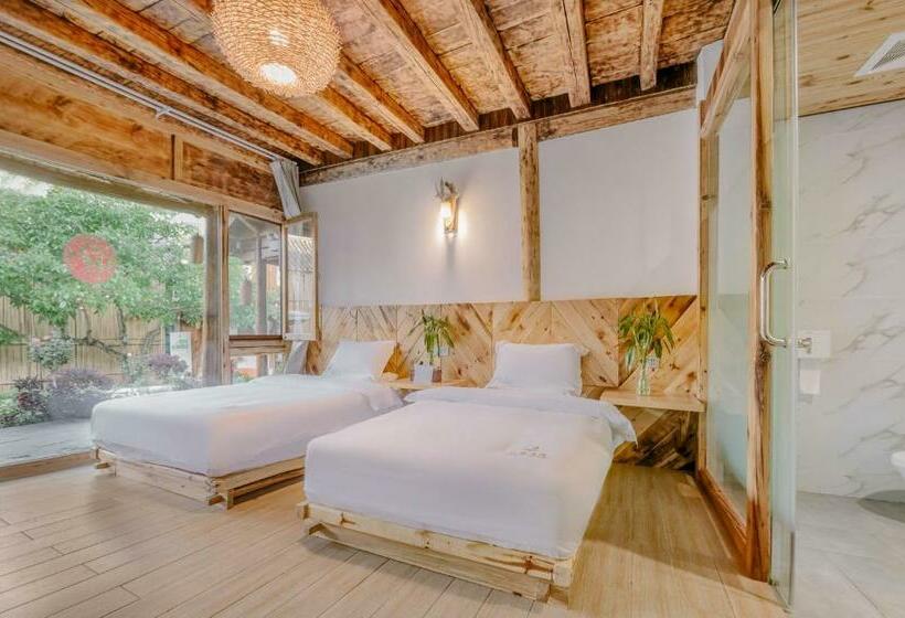 پانسیون Swallow Nest Guesthouse