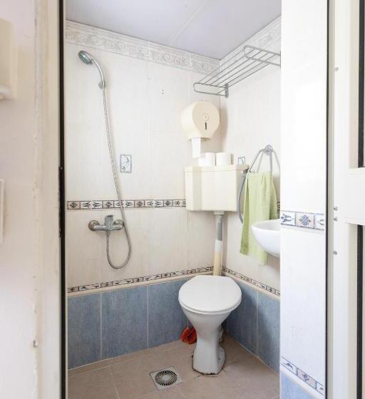 پانسیون Tarona Guesthouse