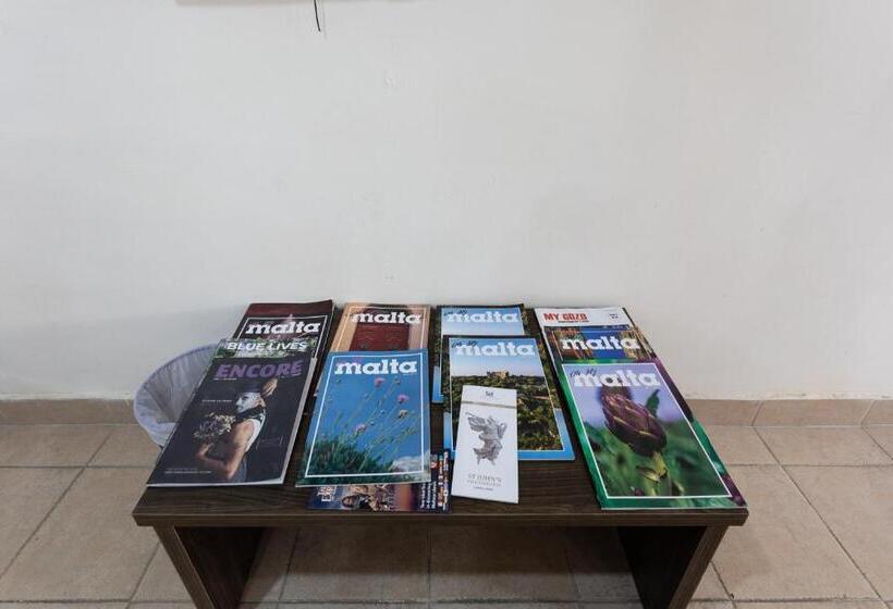 پانسیون Tarona Guesthouse