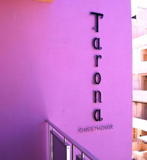 پانسیون Tarona Guesthouse