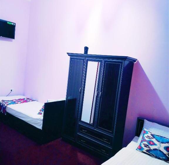 بنسيون World Guest House