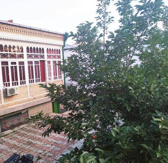 بنسيون World Guest House