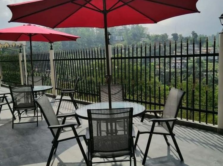 منتجع Chef Guru Hotels