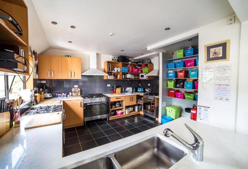 Adventure Queenstown Hostel