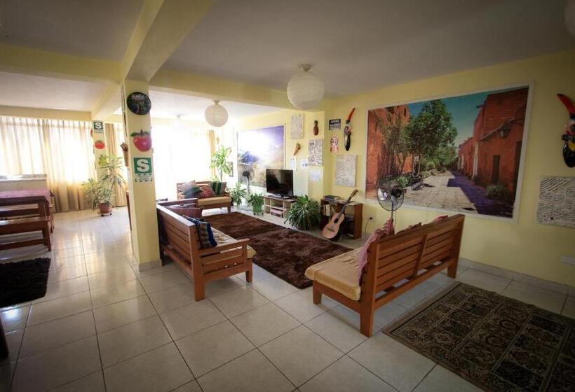 호스텔 Mama Backpackers