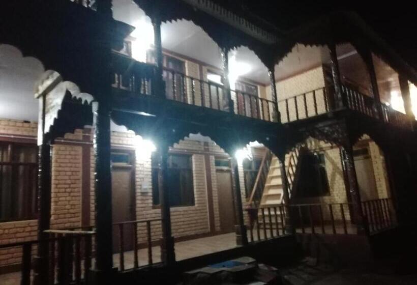 Garhwal Resort, Raithal, Bhatwari, Uttarkashi