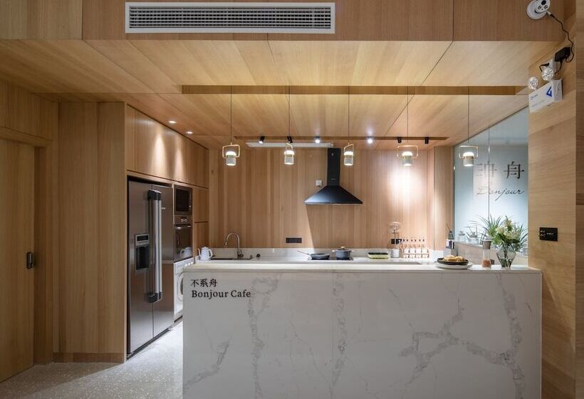 Guilin Bonjour Boutique Hotel  Free Pick Up Service Over 3 Nights