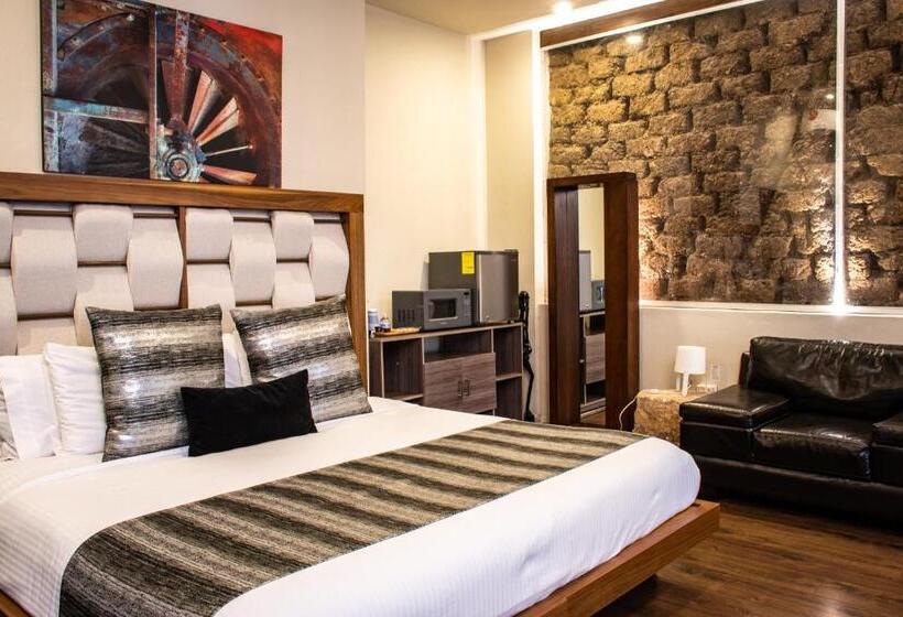 هتل Es Antigua Santa Lucia Mty